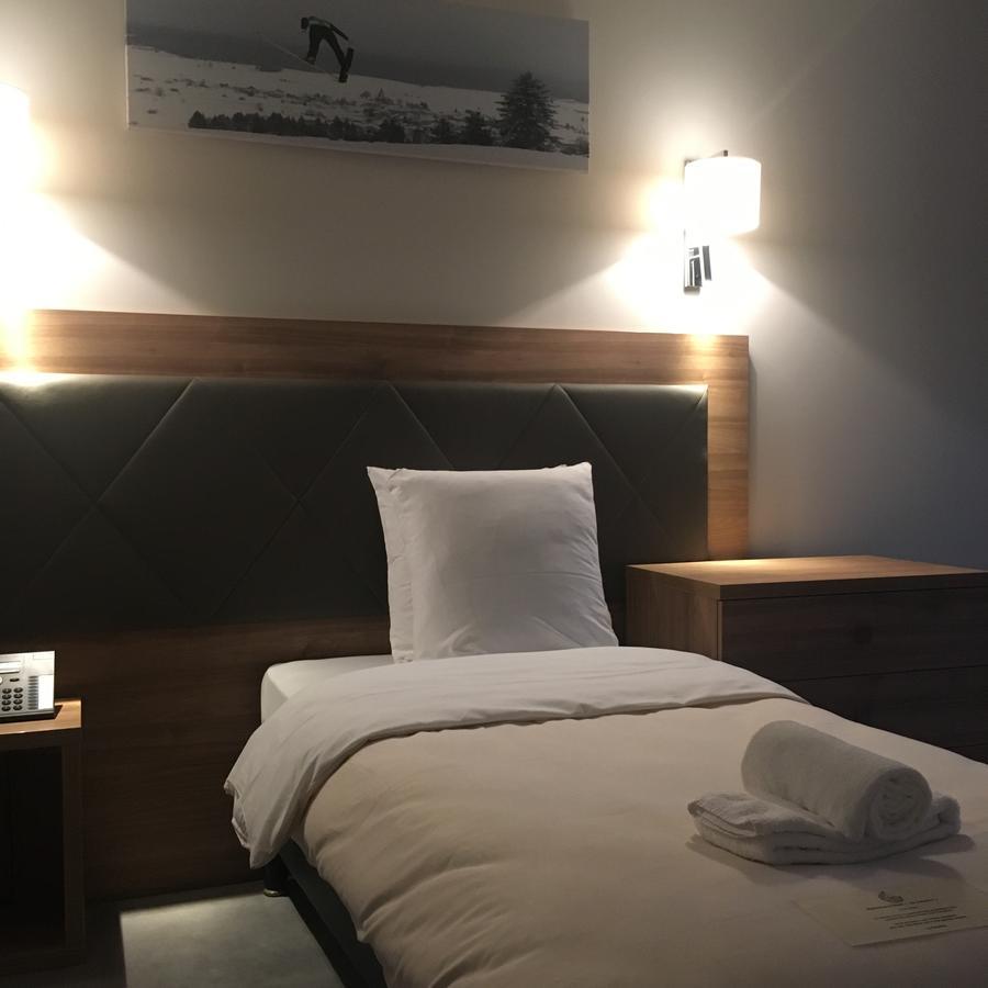 Hotel Les Tremplins La Chaux Neuve Exteriör bild